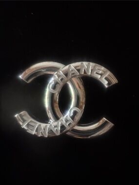 Brooch Silver tine  Interlocking CC Logo Brooch